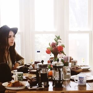 Meet your Posher, Nicole